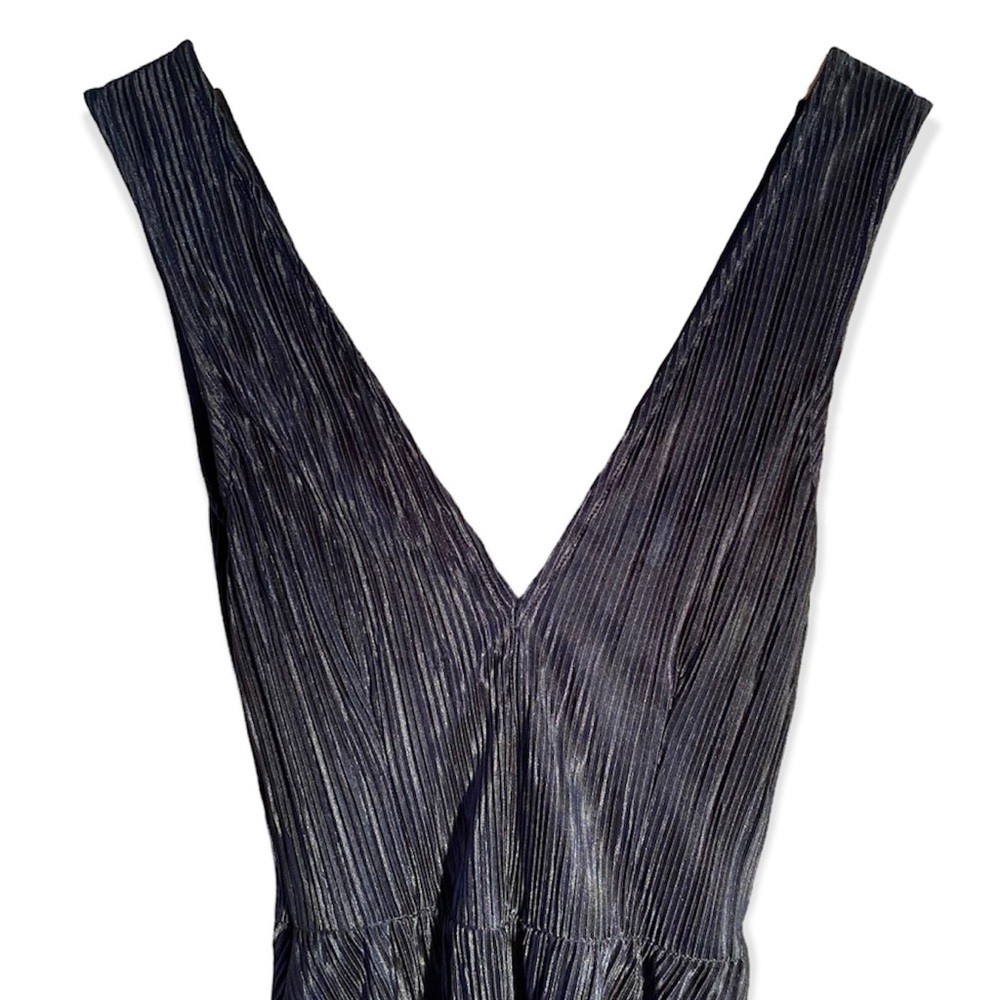 Divided H&M Pleated Plunge Mini Dress Minimalist Black Size 2 NEW NWT - Picture 3 of 11